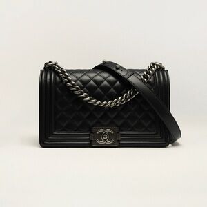 Chanel boy bag